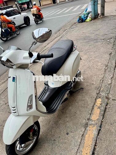 🟡🟡  Vespa Sprint ABS  Trắng đký 2018 chính chủ