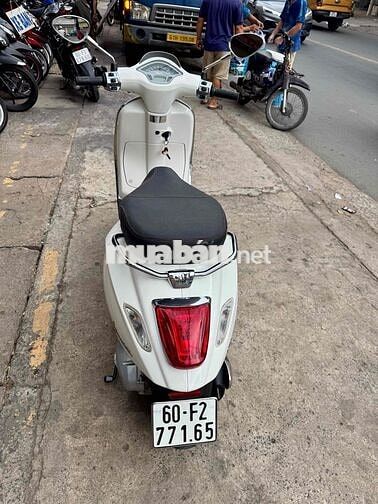 🟡🟡  Vespa Sprint ABS  Trắng đký 2018 chính chủ