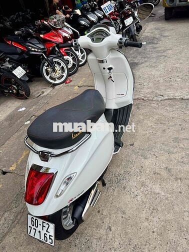 🟡🟡  Vespa Sprint ABS  Trắng đký 2018 chính chủ