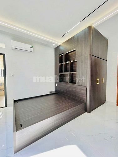 Nhà ngang 11m dt73m2 đúc mới 5 tầng 7pn hẻm 8m Lê Văn Quới,Q. Bình Tân