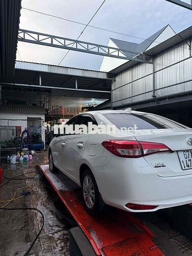 Toyota Vios E Trắng 9 vạn
