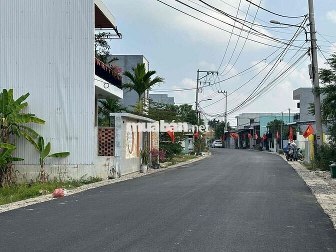chính chủ gởi bán lô đất mặt tiền  đường nhựa  9 m hoà t tiến