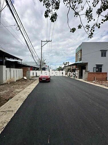 chính chủ gởi bán lô đất mặt tiền  đường nhựa  9 m hoà t tiến
