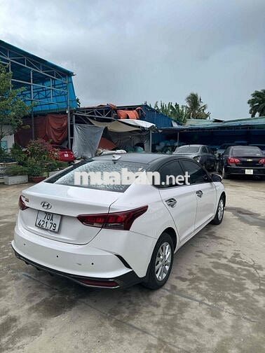 Bán đấu giá Hyundai Accent 2023 AT