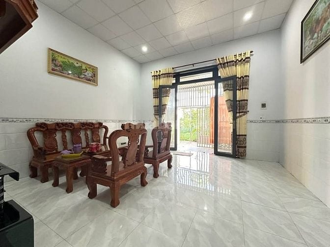 Gấp! Bán nhà C4 đường Nguyễn Thị Bi 103m2 sổ hồng riêng giá 690 triệu