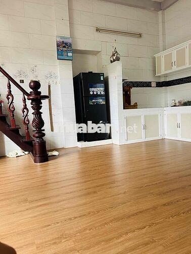 Cho thuê nhà Phú Cuờng 1 trệt 1 lầu 1 lửng gồm 2 PN 2 WC đường CMT8