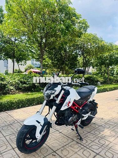 Benelli TNT125 màu Trắng