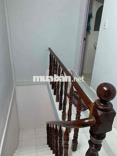 Cho thuê nhà trệt lầu nguyên căn 2phòng 2wc hẻm. Đoàn Thị ĐIỂM