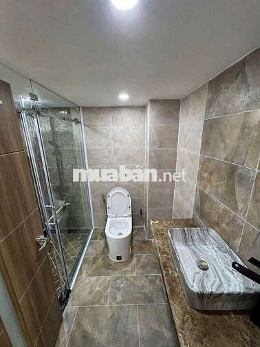nhà 4 tầng mặt tiền đường 320 bông sao p5 q8 DT 4m x 16m 3 lầu 