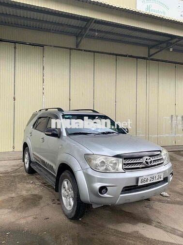 Toyota Fortuner 2009 máy dầu số sàn