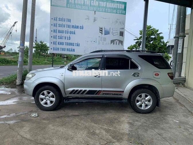 Toyota Fortuner 2009 máy dầu số sàn