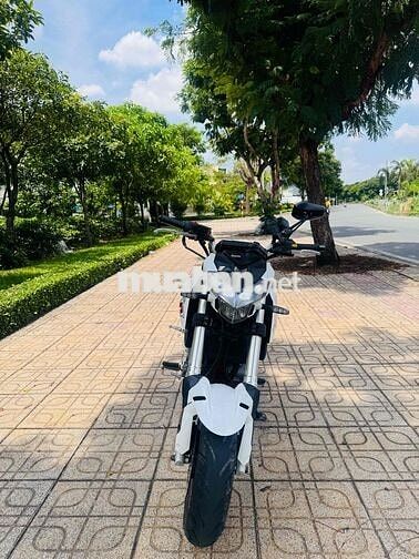 Benelli TNT125 màu Trắng