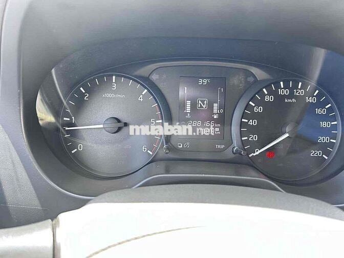 Nissan Navara 2018 Cabin kép Xám