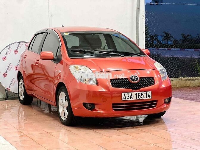 Toyota Yaris 1.3 AT