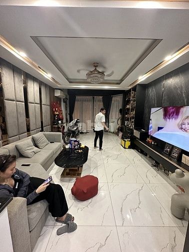 BÁN NHÀ GẦN CHỢ PHẠM VĂN HAI QUẬN TÂN BÌNH 