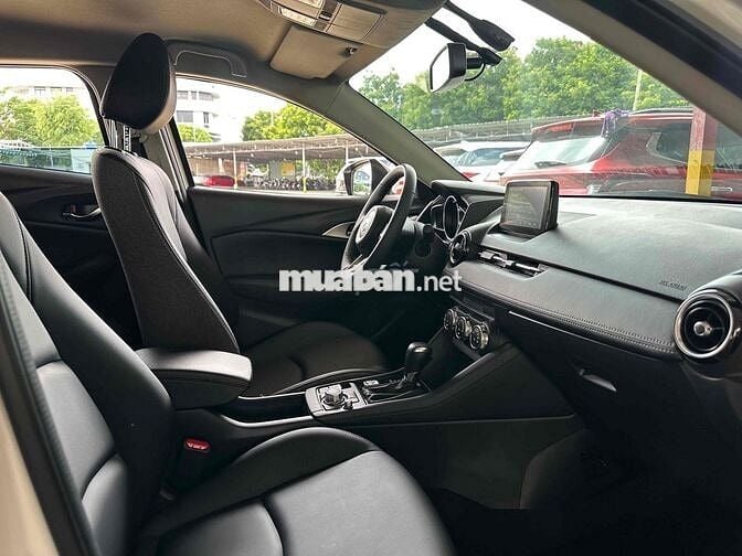 Mazda CX3 2025 Luxury 9000 km Trắng