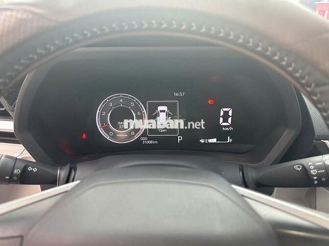Toyota Veloz Top 2025 Bạc 31.007km