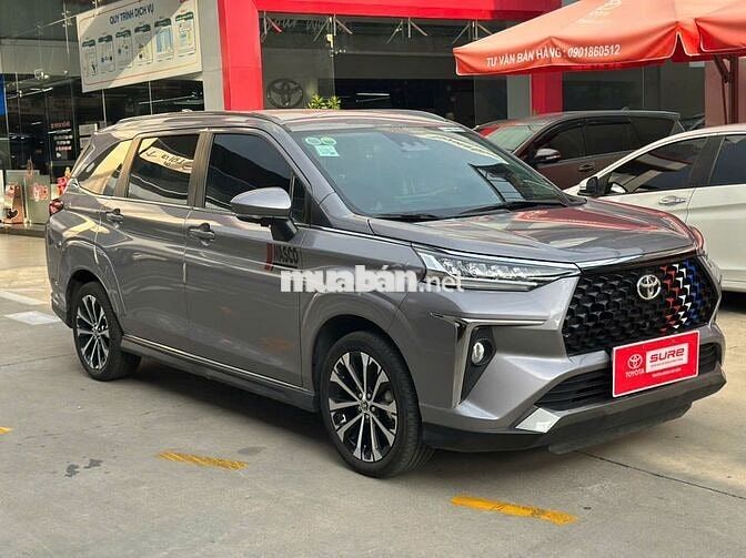 Toyota Veloz Top 2025 Bạc 31.007km