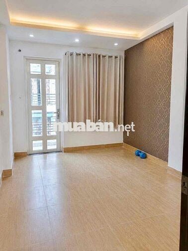 🏠 Nhà Quận 10 - khu Bắc Hải - 4 phòng ngủ - DT: 44,2m2 đất vuông vức