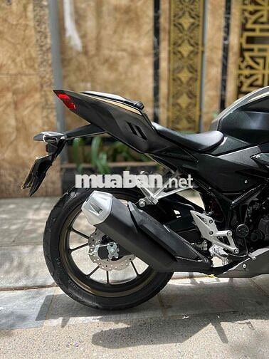 Honda CBR 150 ABS 2025 Đen 1300km xe lướt mới tinh