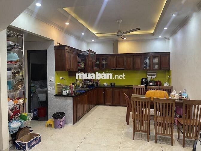 Bán nhà Trần Thái Tông, Cầu Giấy, 70m2,12,5 tỷ, Nhà dân xây, thoángđẹp