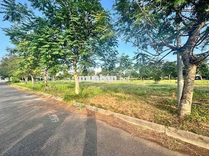 Cần Bán 2 Lô 310m Thổ Cư Trung Tâm  Tân An Cạnh AEON