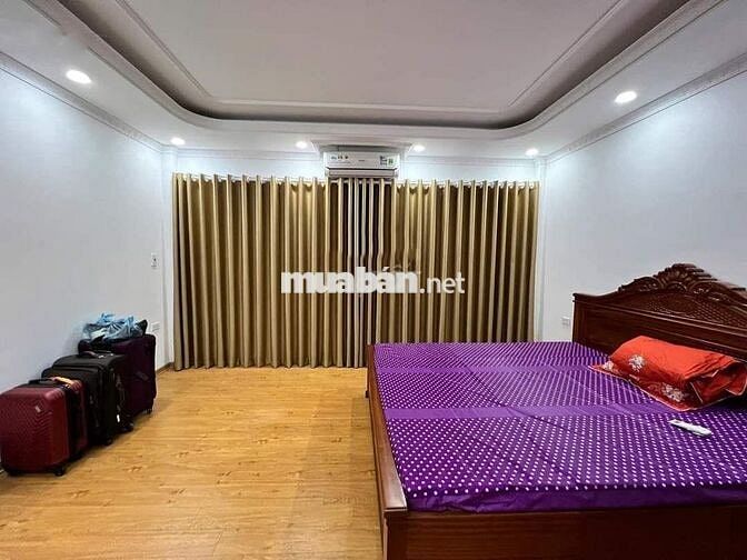 Bán nhà Trần Thái Tông, Cầu Giấy, 70m2,12,5 tỷ, Nhà dân xây, thoángđẹp
