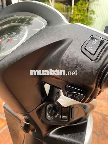 Vision 2024 xe lướt cốt bánh chưa tháo