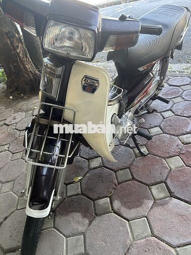 Honda Dream II Trắng Nâu