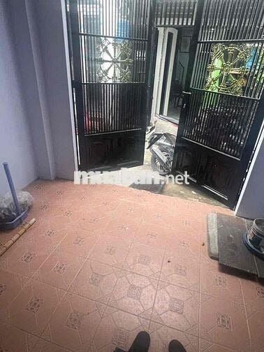 CHO THUÊ NHÀ ĐÚC 1 lầu 2 pn 2 wc