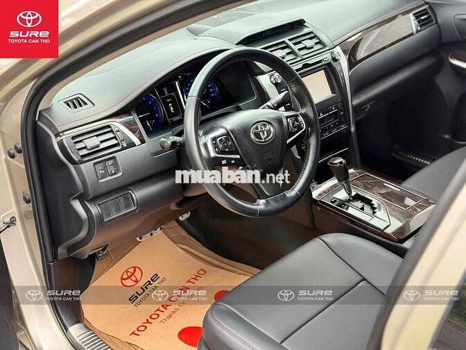 Toyota Camry 2.5Q 2016 Vàng Cát chính hãng