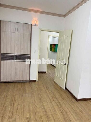 tôi cần bán nhà 305/5 Lê văn sỹ, p1, tb. giá. 6ty9