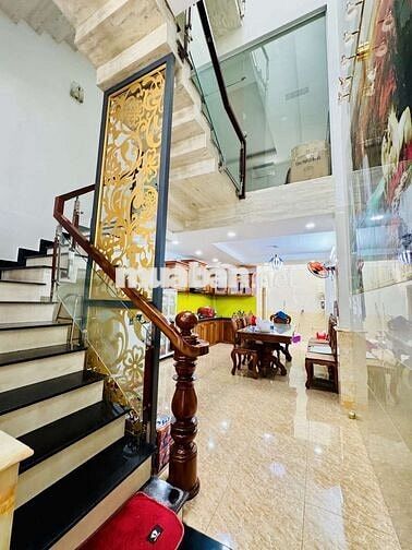 Tân Phú giáp Q6 - Q11, hẻm xe hơi tránh nhau, 5 Tầng giá 8 tỷ 8 tl.