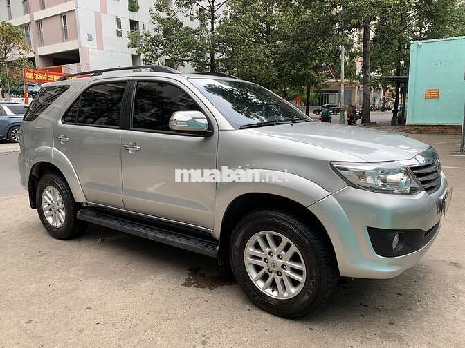 Toyota Fortuner 2013 Bạc 152607 km