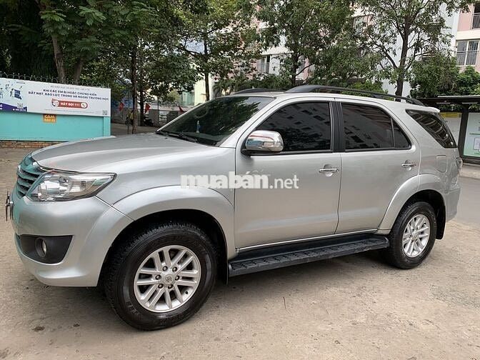 Toyota Fortuner 2013 Bạc 152607 km