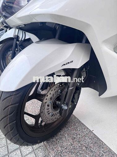 Honda PCX 160 ABS Trắng đen 900km