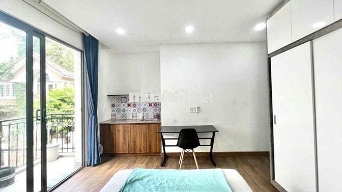 CHDV Balcony_Cửa sổ thoáng_Đón nắng_Full NT_Ánh sáng tự nhiên_Rộng rãi