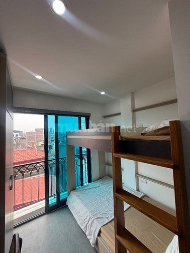 35m2x7 Tầng, thằng máy, dòng tiền 30tr/thâng Trương Đinh, 9,8 tỷ.