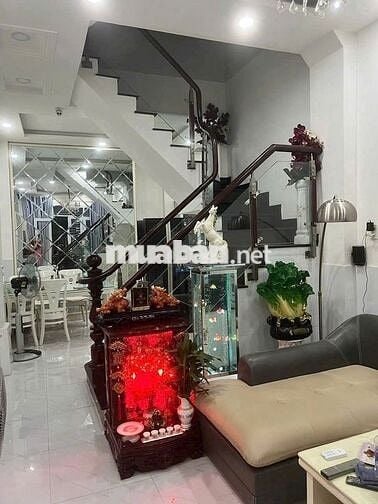 NHÀ ĐẸP 3 LẦU SÂN THƯỢNG, NỞ HẬU LỚN RẤT THOÁNG HỒNG BÀNG P16 Q11