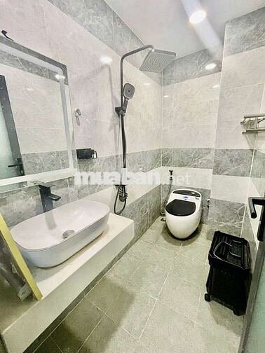 Căn Hộ 2PN + 1 Ban Công 60m2 - Nguyên Tầng - Nguyễn Xí - Gần Richmond