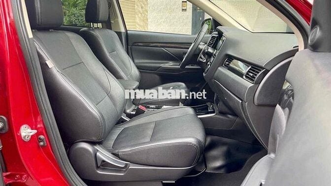 Mitsubishi Outlander 2.4 Premium Model 2020