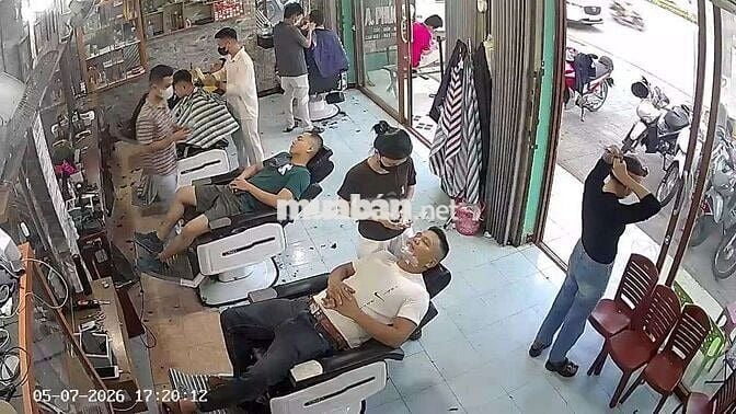 cần tuyển  thợ cắt tóc nam