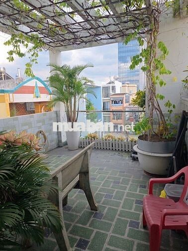 NHÀ ĐẸP 3 LẦU SÂN THƯỢNG, NỞ HẬU LỚN RẤT THOÁNG HỒNG BÀNG P16 Q11