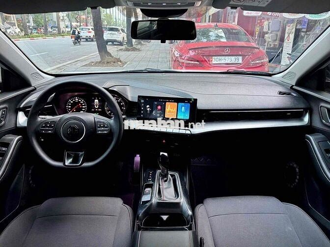 MG5 STD Trắng 5 chỗ