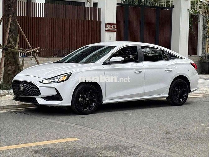 MG5 STD Trắng 5 chỗ