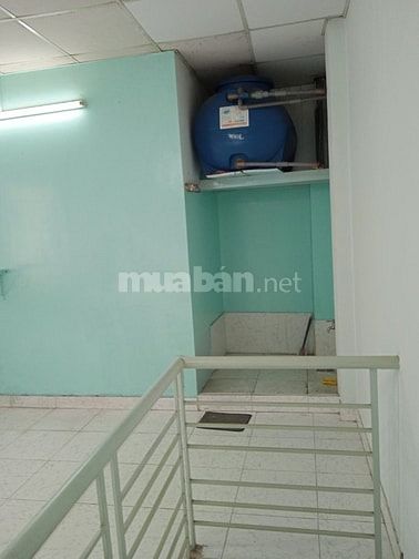 Cho thuê nhà nhỏ xinh ngay trung tâm quận 1