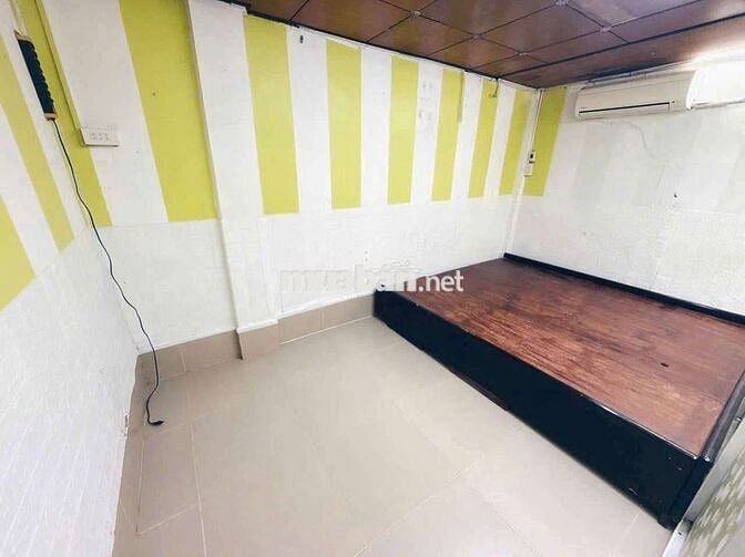 Đầu hẻm 43 đường 3/2 Góc 2 mặt tiền