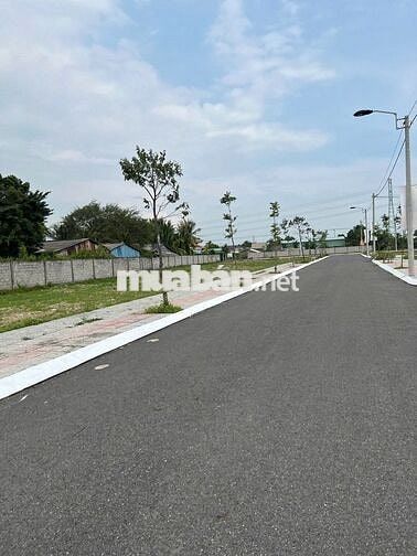 cần bán lô đất trong KDC phường 4 tân an long an