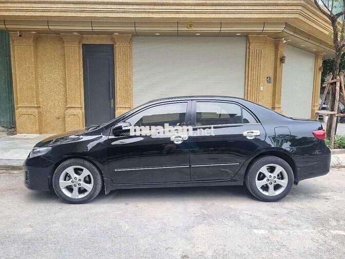 Toyota Corolla Altis 2011 2.0 Đen
