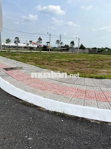 cần bán lô đất trong KDC phường 4 tân an long an